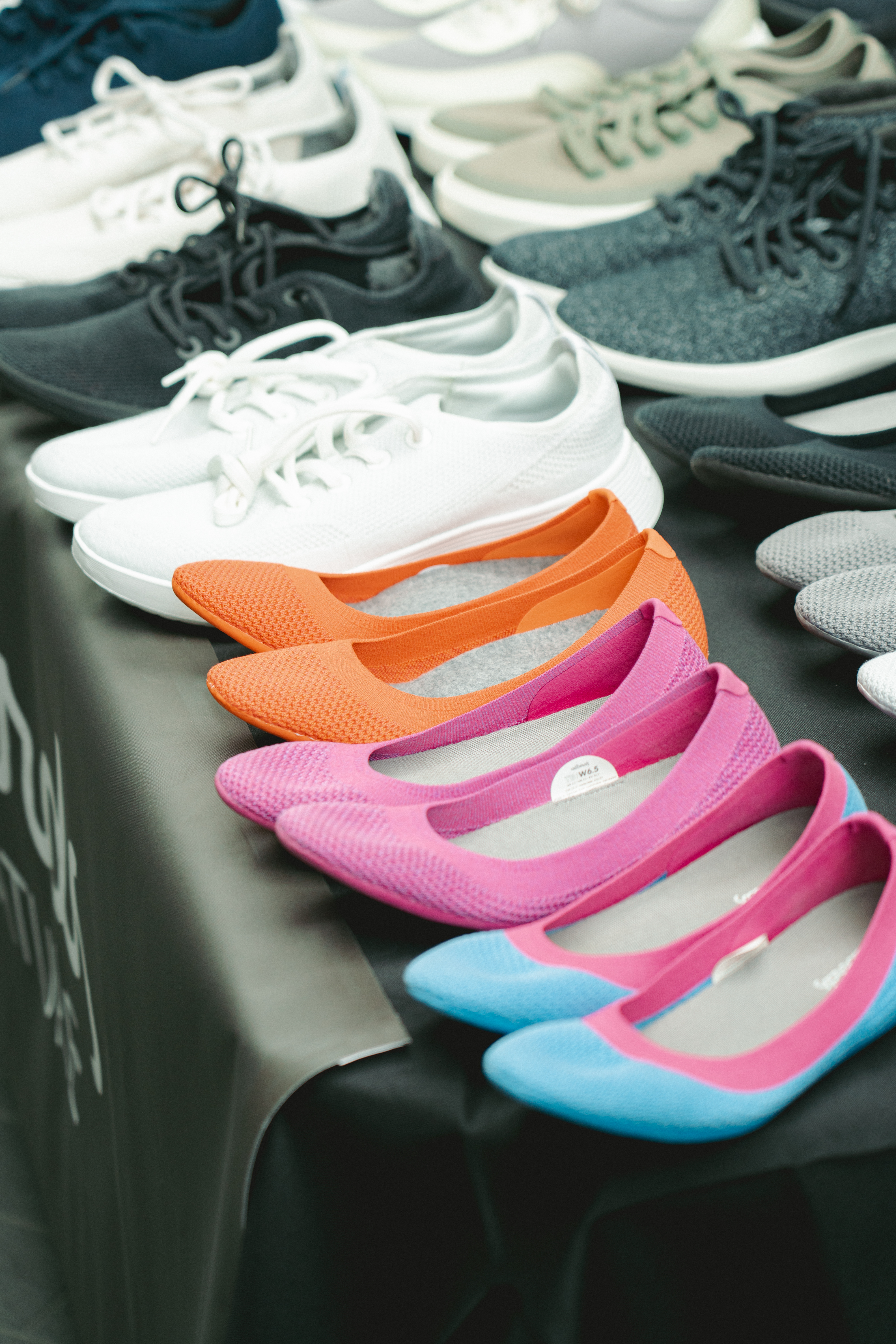 カラフルなシューズ